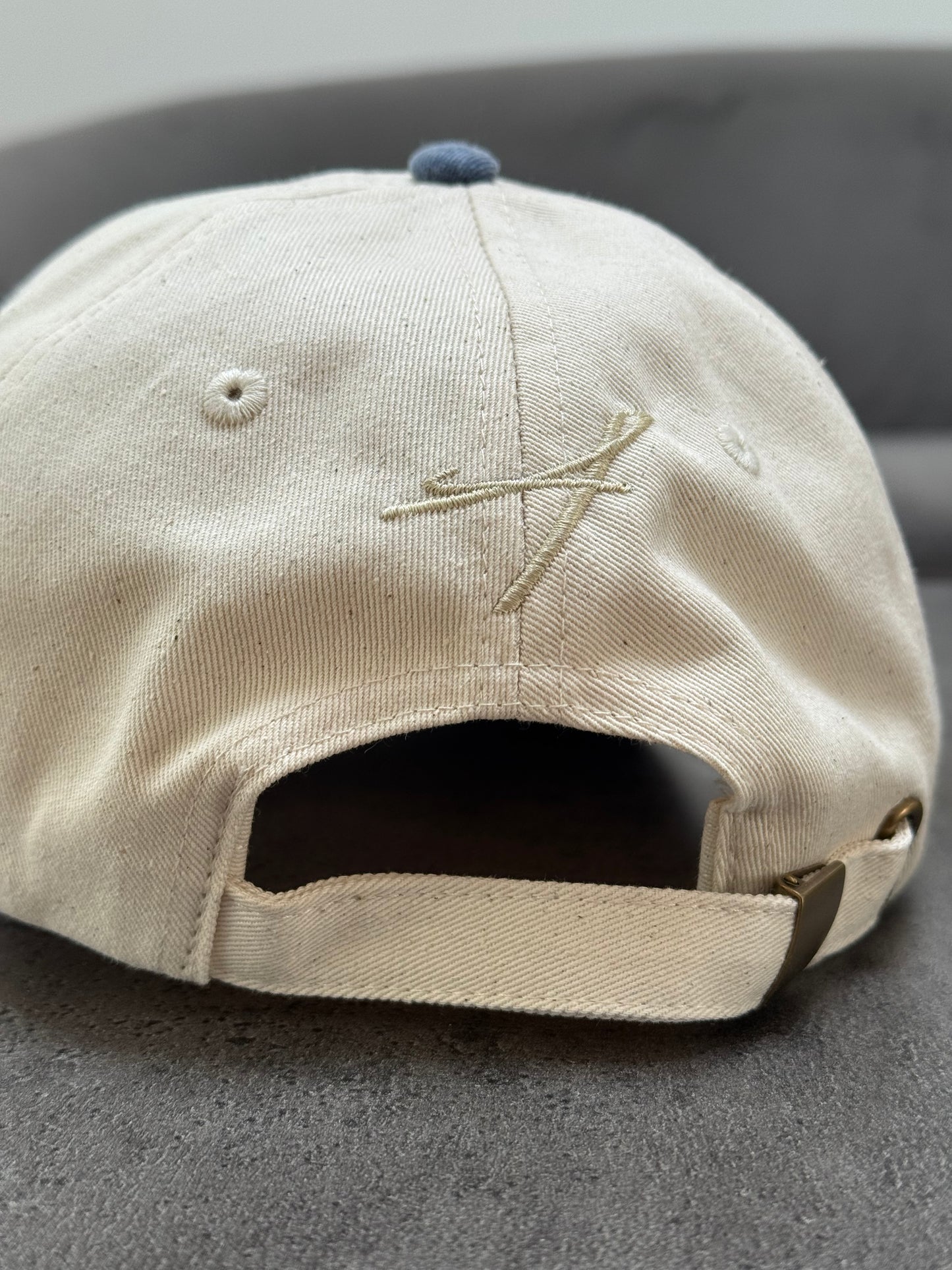 The Contrast Cotton Cap - Cream / Vintage Denim