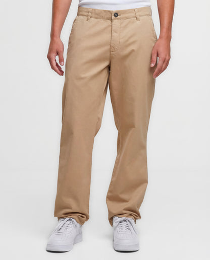 The Relaxed Cotton Chino