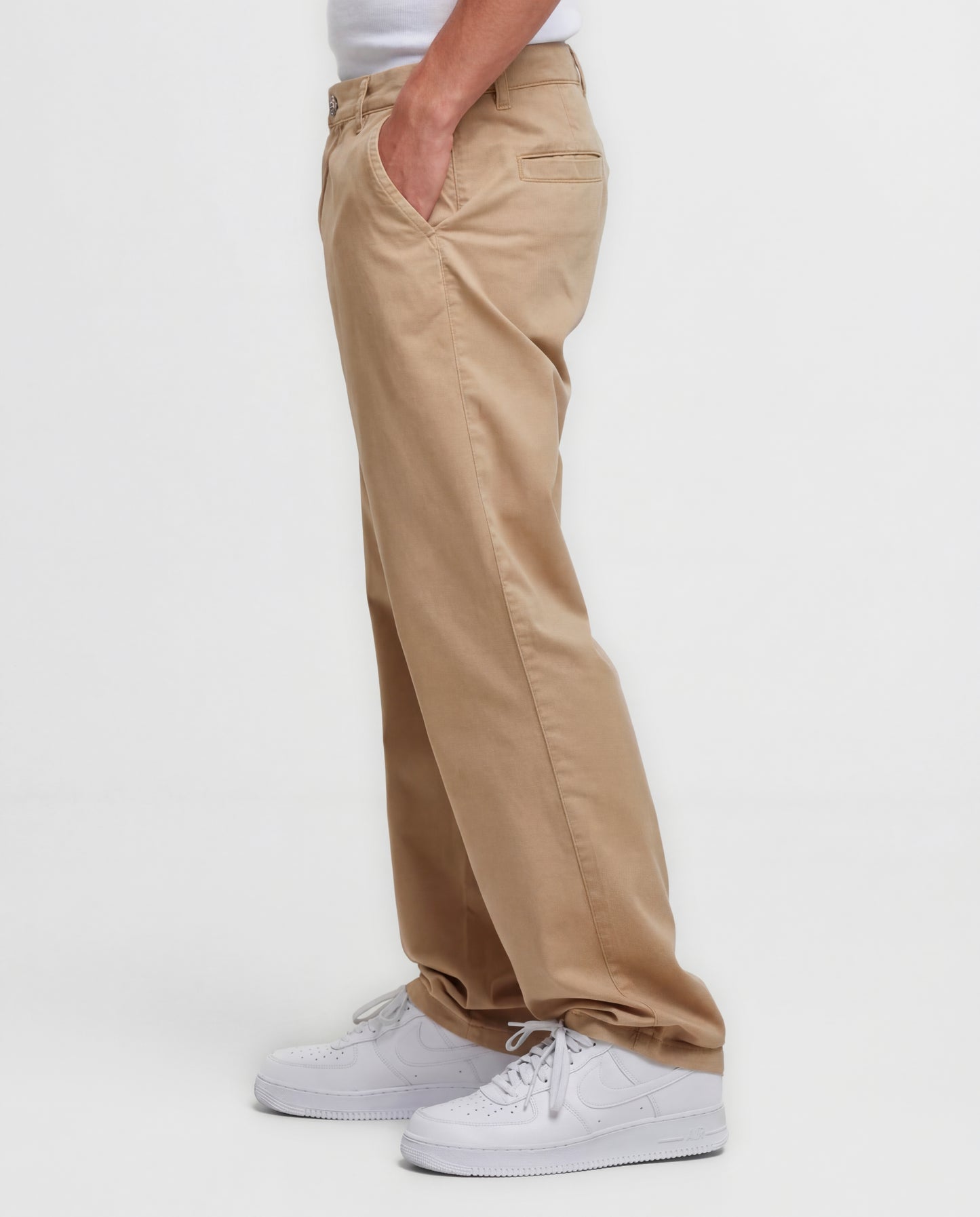 The Relaxed Cotton Chino